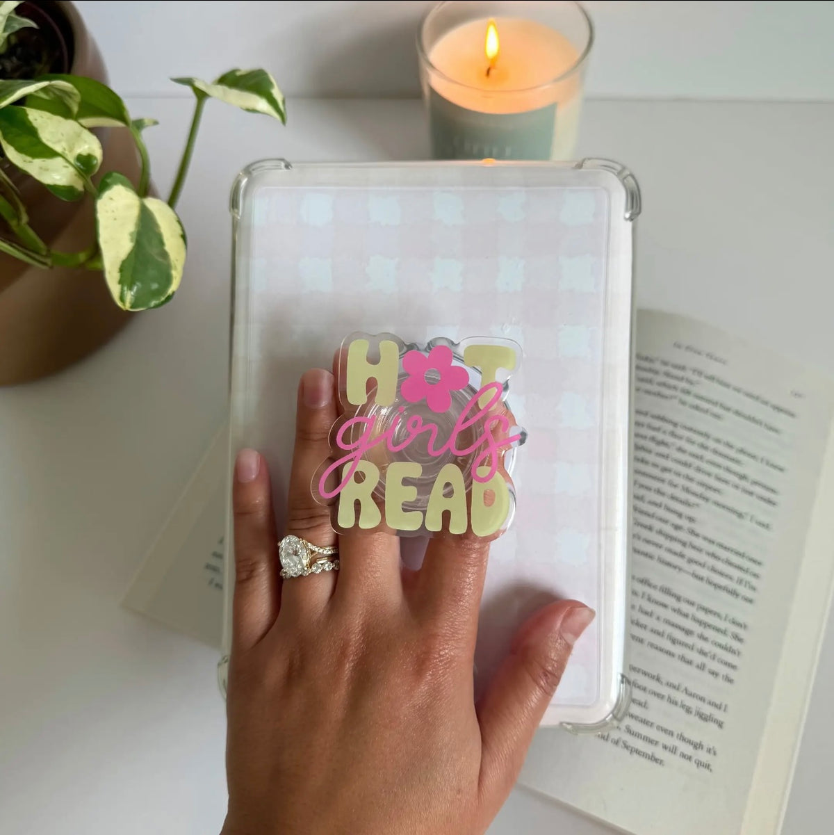 Hot Girls Read Kindle/Phone Grip